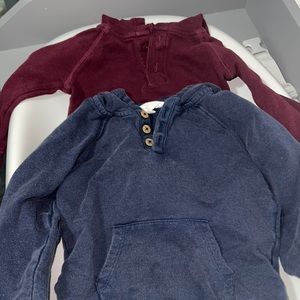 Bundle! Boys 18 mos long sleeve hooded tees and pair of overalls